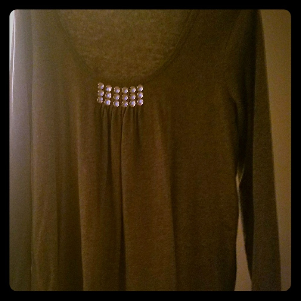Long sleeved tee
